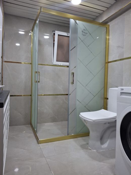 Gold profilli duşakabin